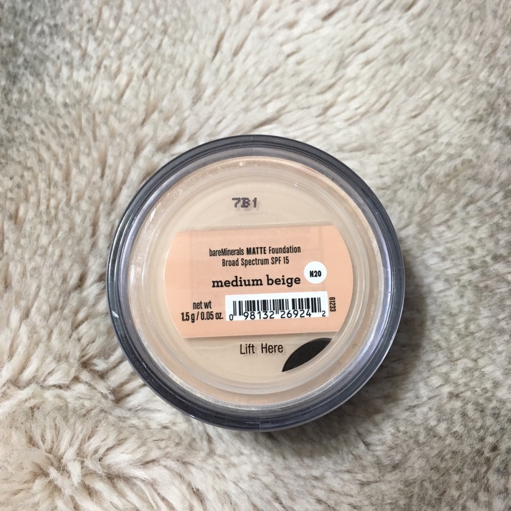 Bare Minerals Matte Foundation SPF 15 Medium Beige